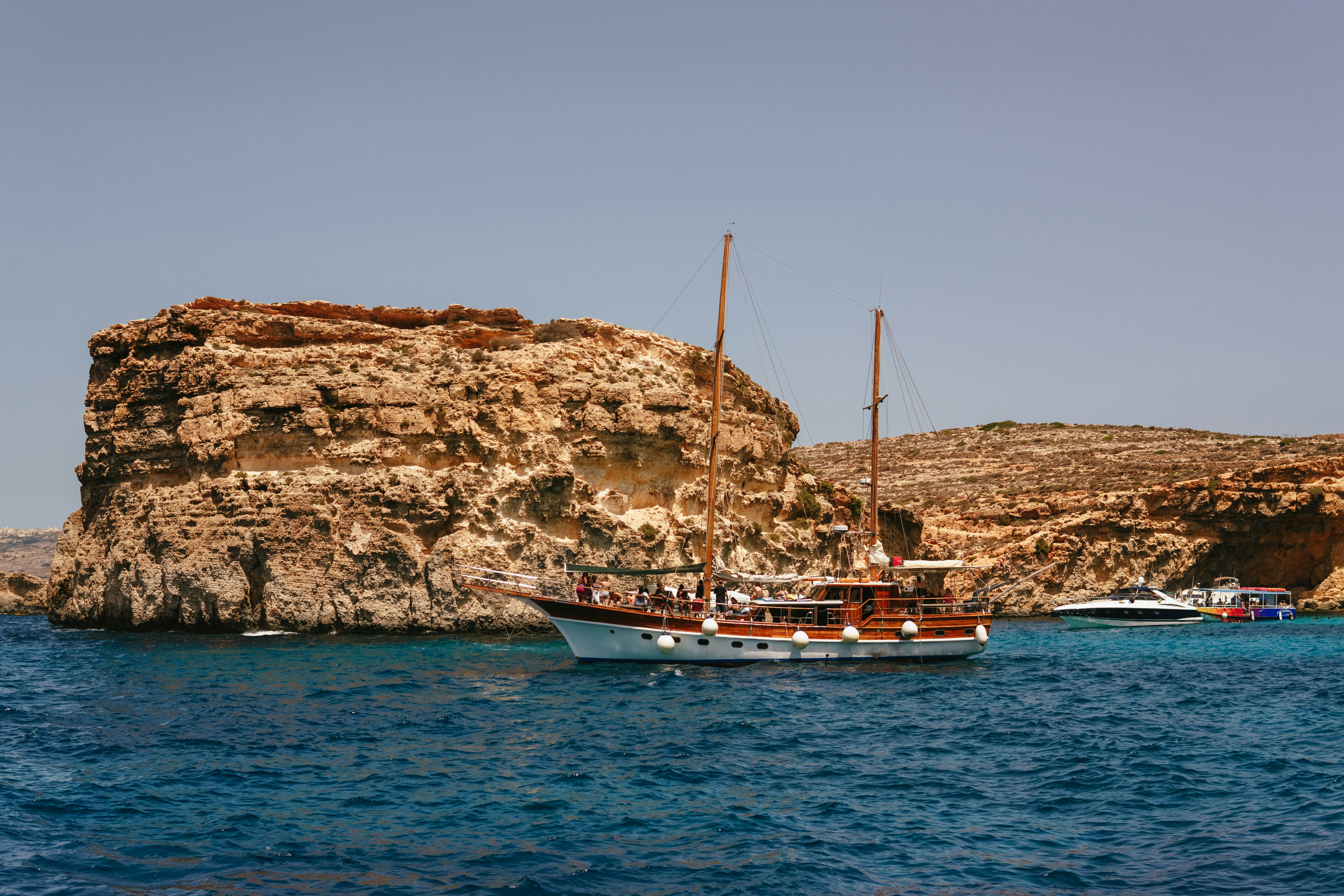 Dining & Local Flavours